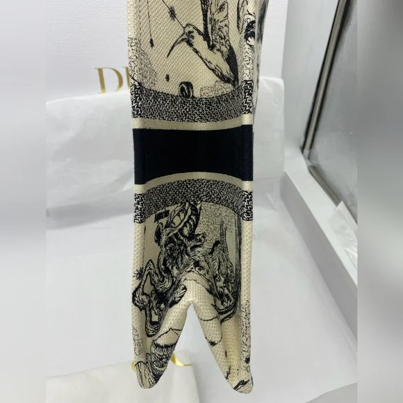 SOLD!!!Brand New Authentic Christian Dior Book Tote Large - Picture 8 of 15